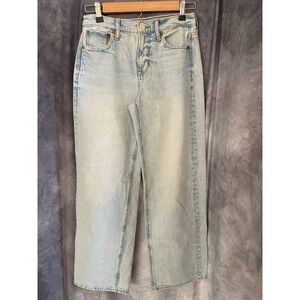 American Eagle High Waisted Wide Leg Jeans Light Wash Women Size 4 Regular